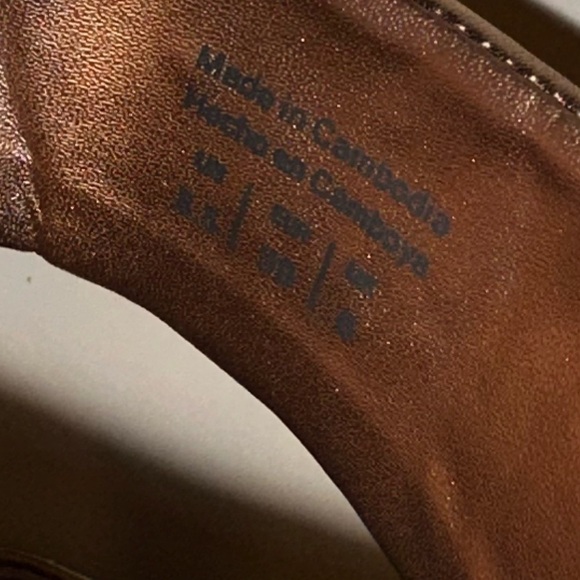 Rose Gold Platform Sandals - Picture 6 of 9